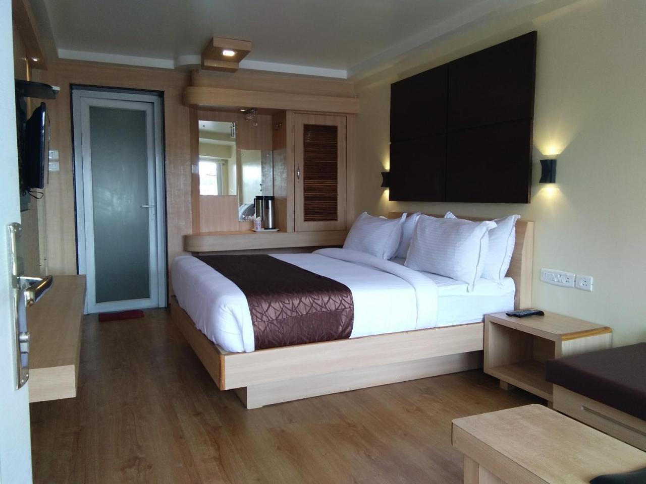 Darshan Resorts Pvt Ltd Уті Екстер'єр фото